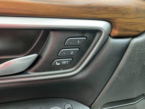 Used 2022 Honda CR-V Touring image 27