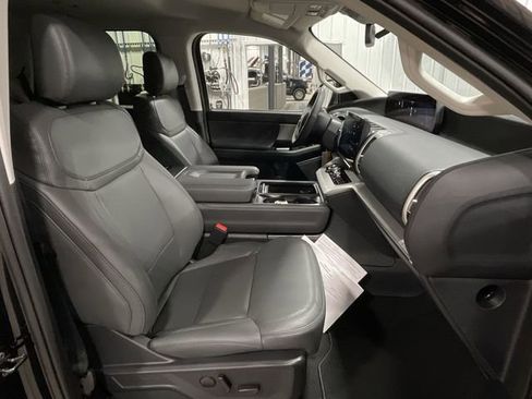 New 2026 Ford Expedition Active AWD/4WD image 30