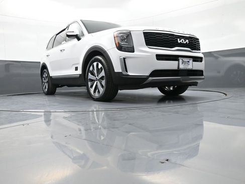 Certified 2022 Kia Telluride S AWD/4WD image 29