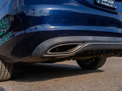 Used 2015 Mercedes-Benz C 300 4MATIC Sedan image 16