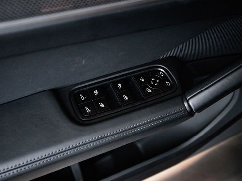 New 2026 Porsche Cayenne S AWD/4WD image 22