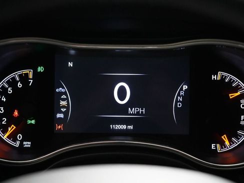 Used 2019 Jeep Grand Cherokee Limited AWD/4WD image 16