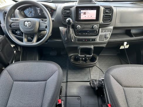 Used 2025 RAM ProMaster 2500 w/ Storage Group image 12