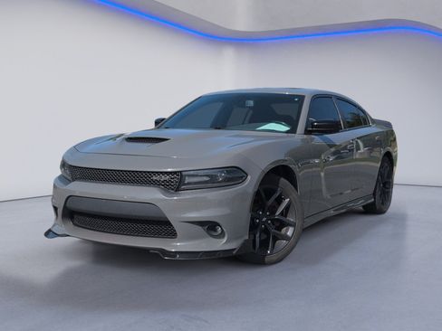 Used 2019 Dodge Charger R/T w/ Driver Confidence Group RWD image 2