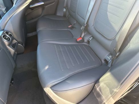 New 2026 Mercedes-Benz GLC 300 image 13