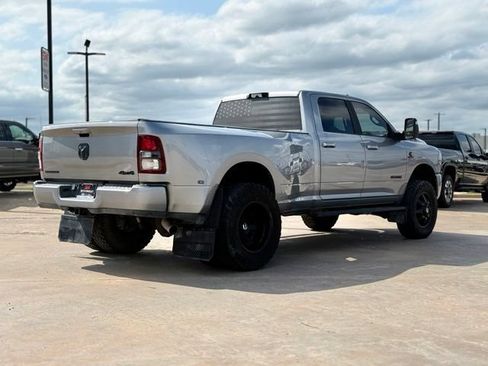 Used 2024 RAM 3500 Big Horn w/ Night Edition AWD/4WD image 2