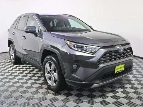 Used 2021 Toyota RAV4 Limited AWD/4WD image 9