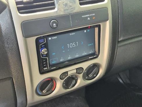 Used 2010 Chevrolet Colorado LT image 21