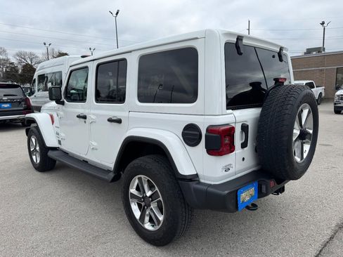 Used 2019 Jeep Wrangler Unlimited Sahara w/ Dual Top Group image 5