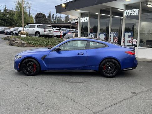 Used 2024 BMW M4 Competition w/ Executive Package RWD image 3