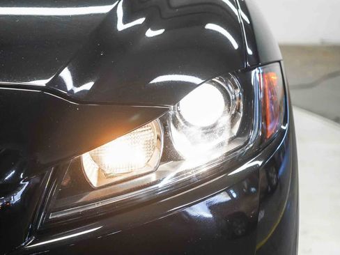 Used 2017 Jaguar F-PACE Premium image 7