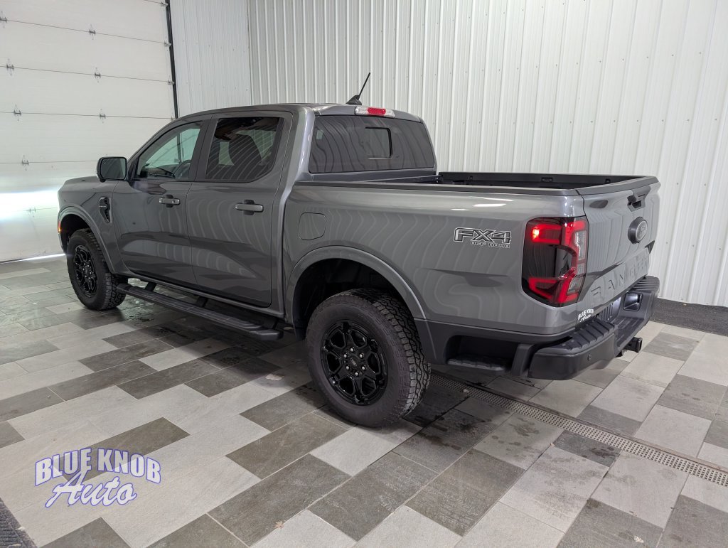 Used 2025 Ford Ranger Lariat w/ FX4 Off-Road Package AWD/4WD image 2