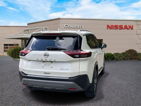 Used 2021 Nissan Rogue SL w/ Premium Package image 5