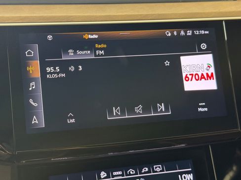 Used 2024 Audi Q8 e-tron Premium AWD/4WD image 17