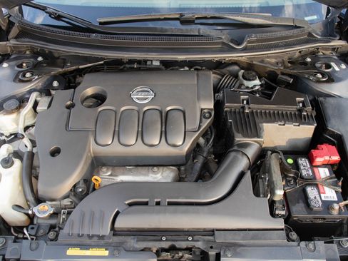Used 2011 Nissan Altima 2.5 SL w/ 2.5SL Pkg FWD image 29