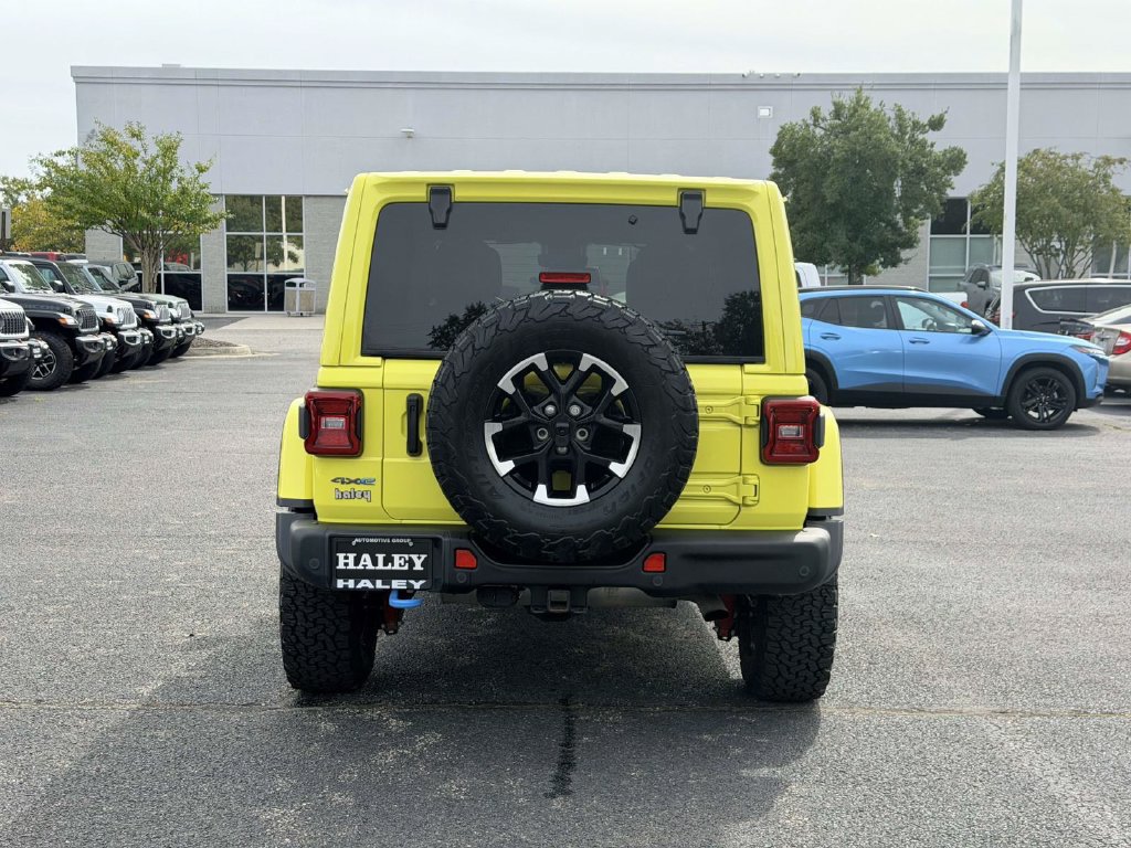 Used 2024 Jeep Wrangler Unlimited Rubicon 4xe AWD/4WD image 3