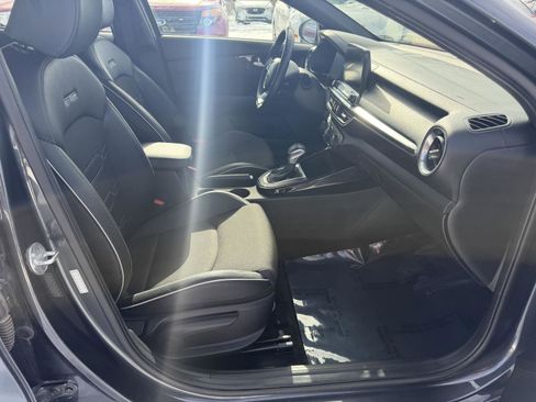 Used 2021 Kia Forte GT-Line image 24