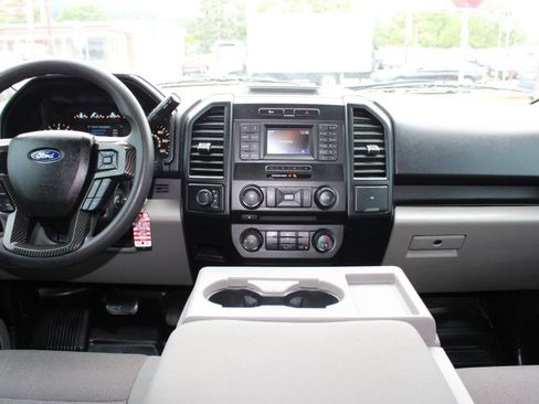 Used 2017 Ford F150 XL w/ Equipment Group 101A Mid AWD/4WD image 10