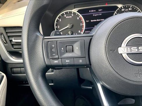 Certified 2024 Nissan Rogue SV image 23