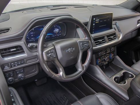 Used 2022 Chevrolet Suburban RST w/ Luxury Package AWD/4WD image 13