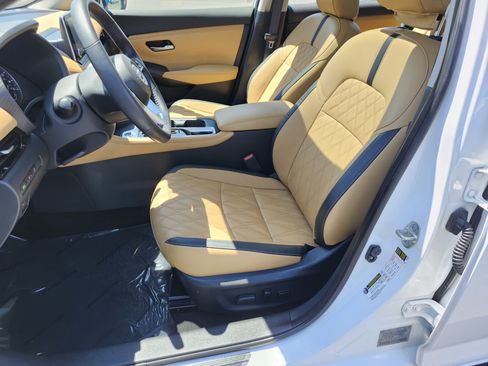 Used 2021 Nissan Sentra SV w/ SV Premium Package FWD image 23