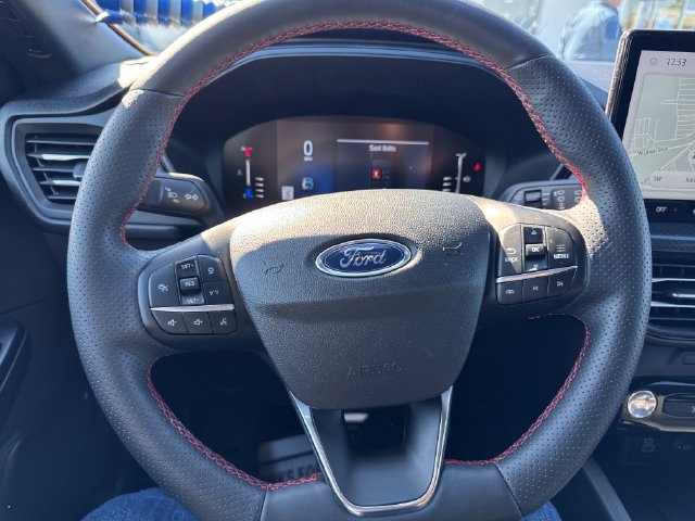 Used 2024 Ford Escape ST-Line w/ Tech Pack #1 AWD/4WD image 16