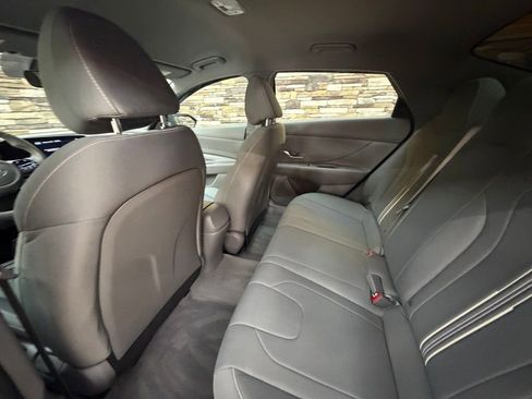 Used 2022 Hyundai Elantra SEL w/ Convenience Package image 26