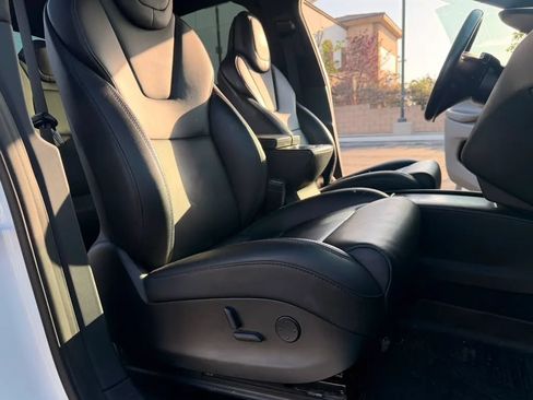Used 2018 Tesla Model X 100D AWD/4WD image 24