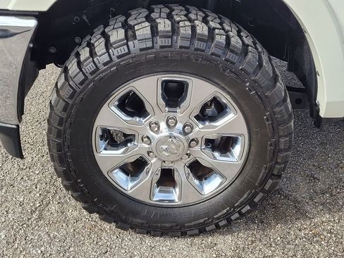 Used 2024 RAM 2500 Limited image 11