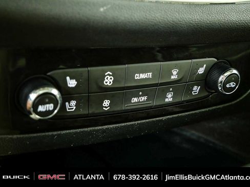 Used 2020 Buick Enclave Premium w/ Sun and Sites Package FWD image 16