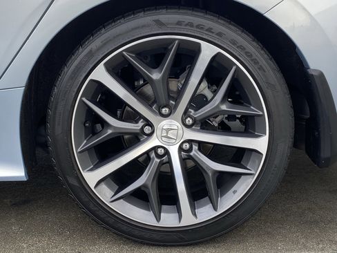 Used 2023 Honda Civic Touring image 7