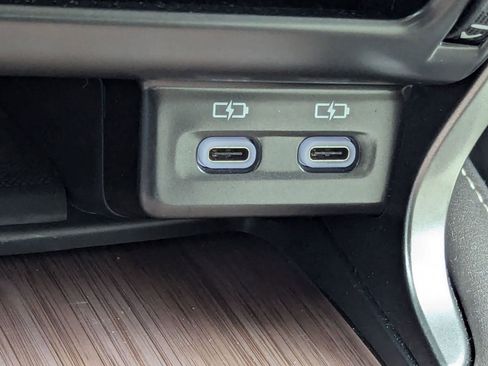 Certified 2025 Lexus RX 350 w/ Luxury Package image 32