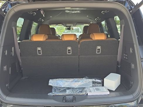 New 2026 Nissan Armada SL w/ Captain's Chari Seat Package RWD image 10