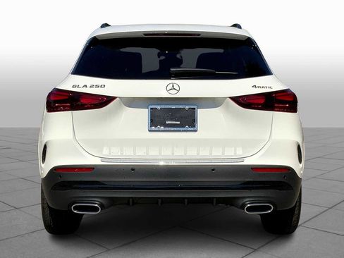 Certified 2026 Mercedes-Benz GLA 250 4MATIC image 4