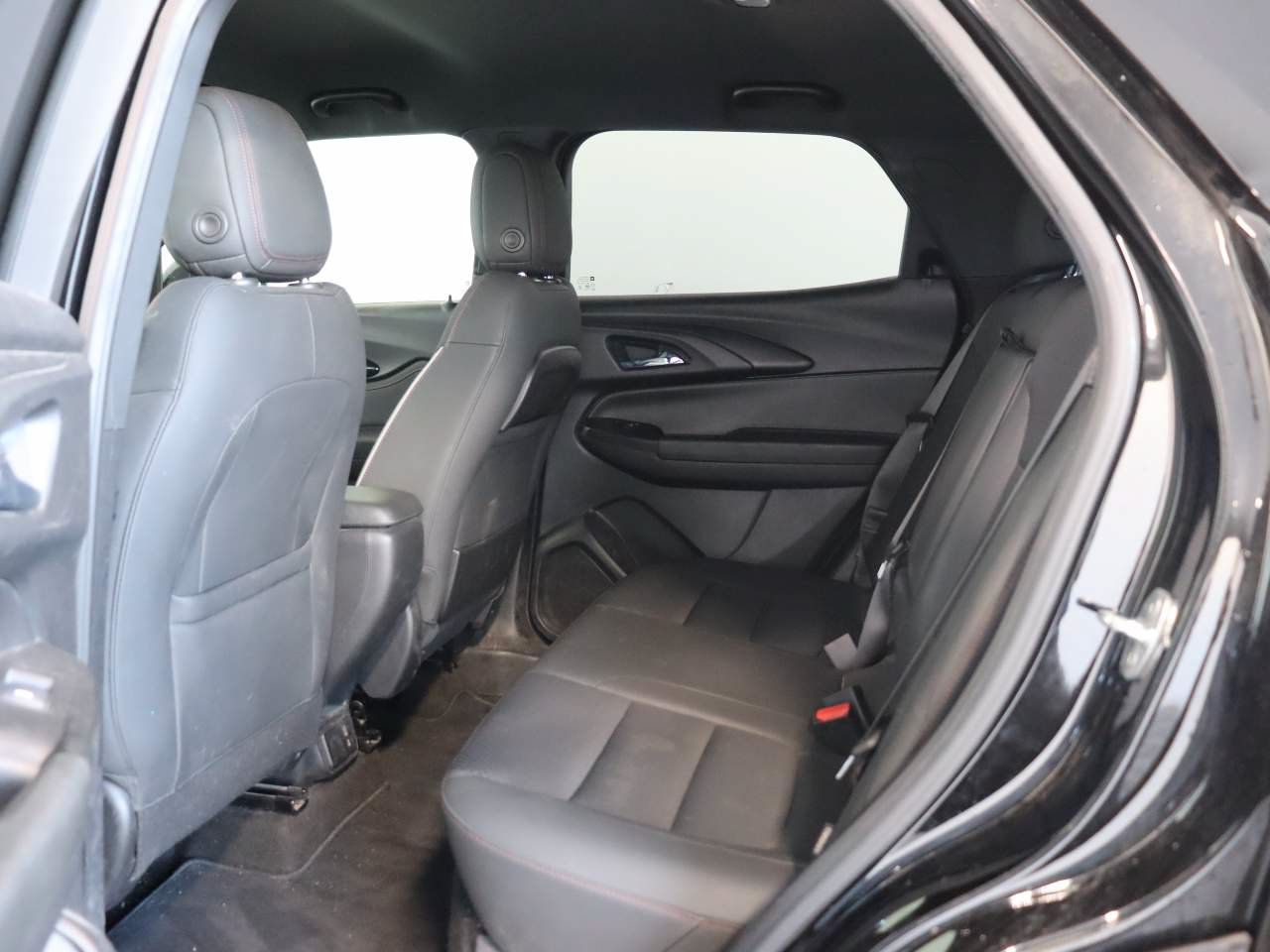 Used 2021 Chevrolet TrailBlazer RS w/ Technology Package FWD image 15