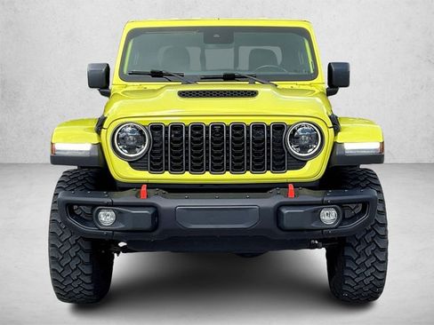 Used 2024 Jeep Gladiator Mojave AWD/4WD image 3