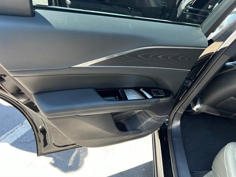 Used 2024 Cadillac Lyriq Sport AWD/4WD image 22
