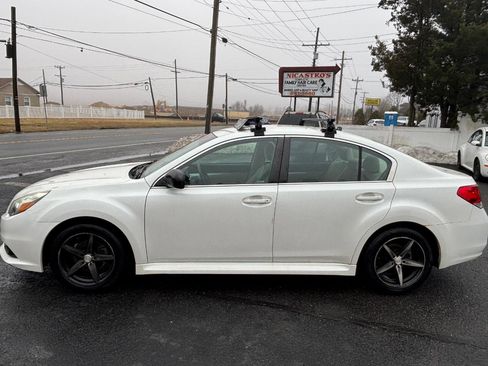 Used 2013 Subaru Legacy 2.5i image 8