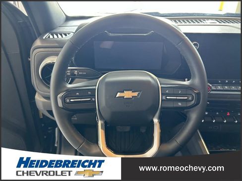Certified 2024 Chevrolet Colorado LT w/ LT Convenience Package II AWD/4WD image 18