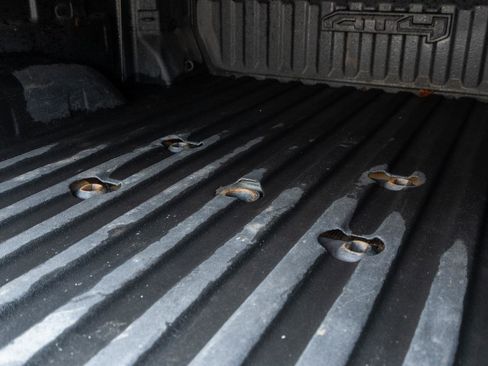 Used 2021 GMC Sierra 2500 AT4 w/ AT4 Preferred Package image 38