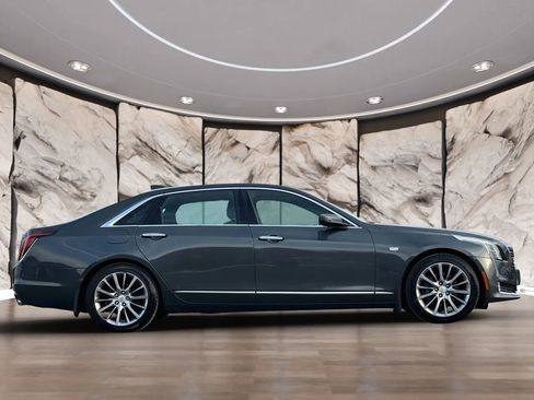 Used 2017 Cadillac CT6 Luxury w/ Rear Seat Package image 4