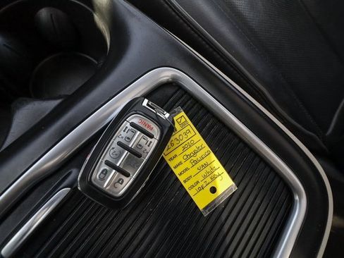 Used 2020 Chrysler Pacifica Limited w/ Tire & Wheel Group image 11