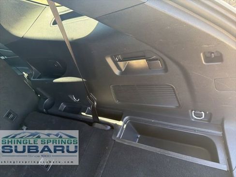 Used 2025 Ford Explorer ST-Line w/ ST-Line Street Pack AWD/4WD image 22