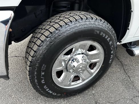 Used 2018 RAM 3500 SLT image 22