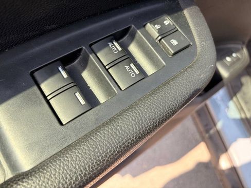 Used 2022 Honda Pilot TrailSport image 13