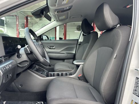 Used 2024 Hyundai Kona SEL w/ Convenience Package FWD image 13