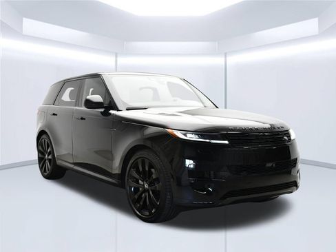 Used 2025 Land Rover Range Rover Sport SE AWD/4WD image 7