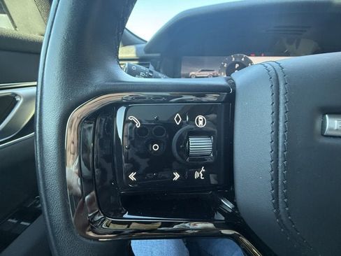 Used 2025 Land Rover Range Rover Velar Dynamic SE image 22