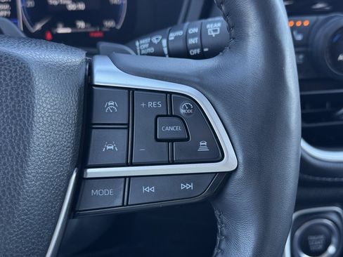 Used 2024 Toyota Grand Highlander Platinum image 28