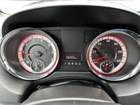 Used 2017 Dodge Grand Caravan SE FWD image 25